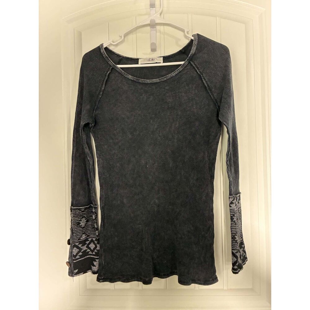 Able Women's Thermal Long Sleeve Decorative Cuff Shirt Medium